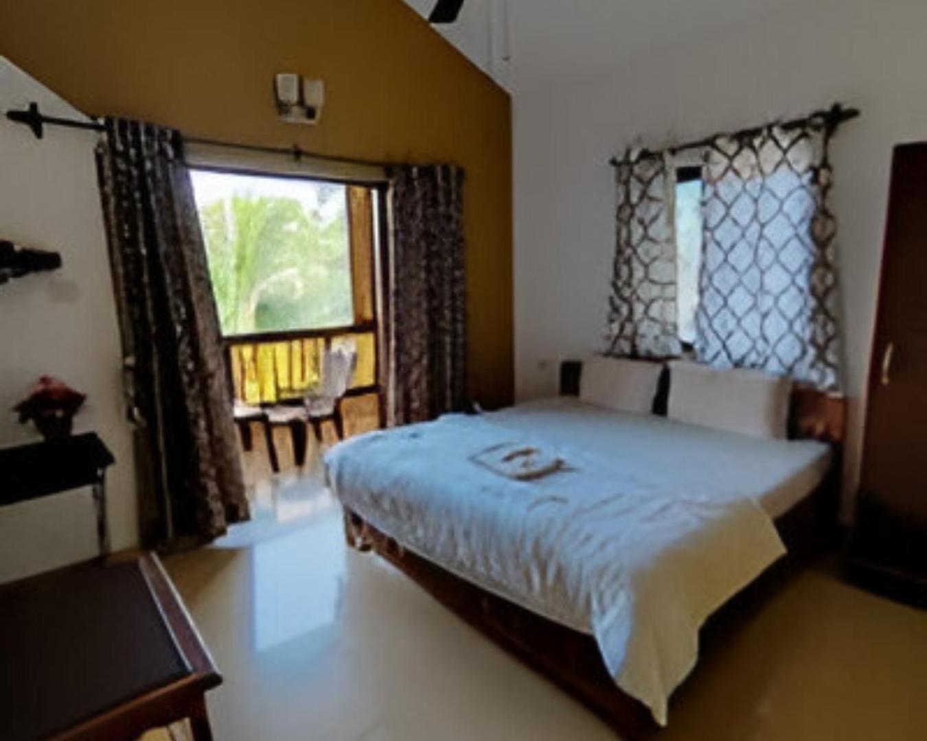 Ronne'S 2Bhk Lagoon Apartment -Calangute Exterior photo
