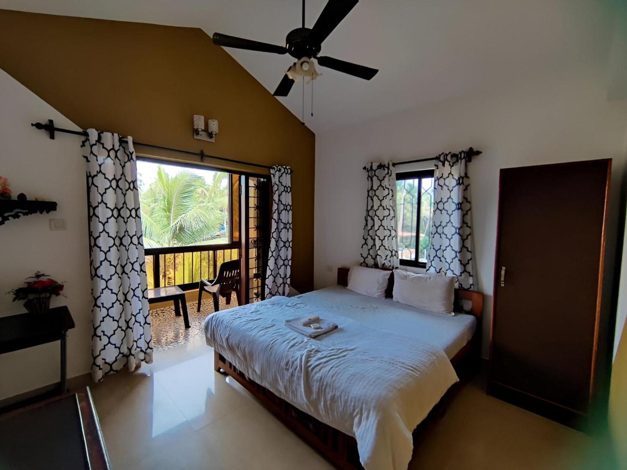 Ronne'S 2Bhk Lagoon Apartment -Calangute Exterior photo