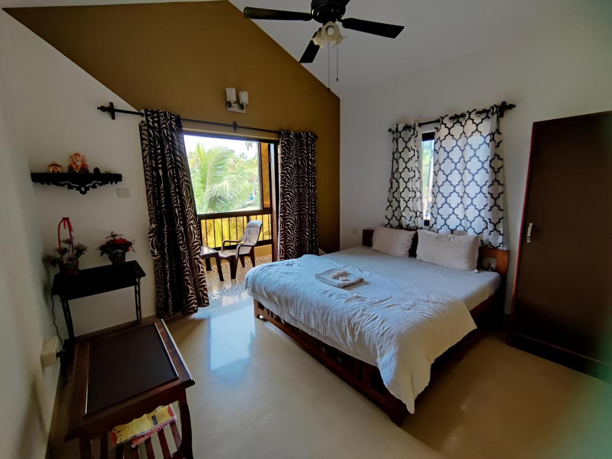 Ronne'S 2Bhk Lagoon Apartment -Calangute Exterior photo